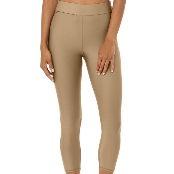 Alo yoga airlift high waist conceal zip Capri - Picture 2 of 7
